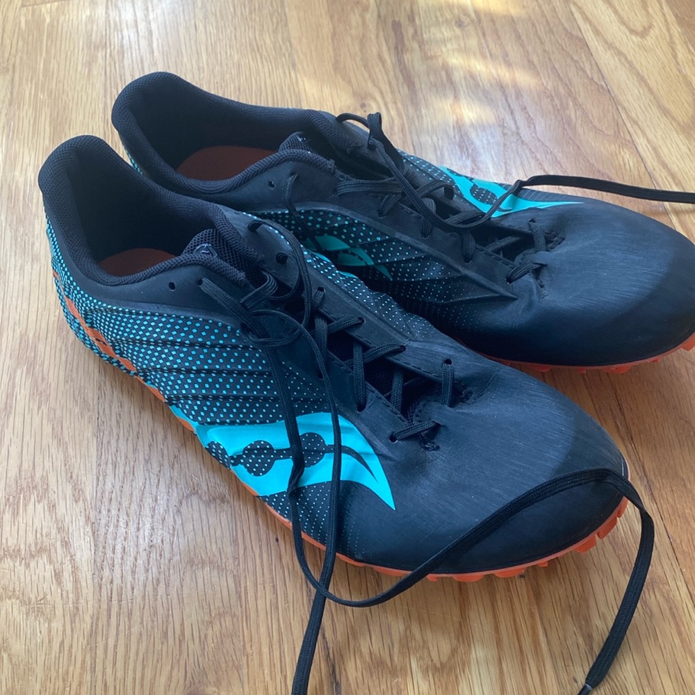 Saucony Spitfire 5 Spike Men Size 10Black/Cool Mint Used Like New